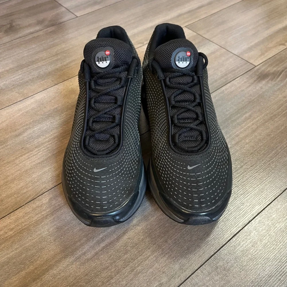Nike Air Max Dn Black Dark Smoke Grey DV3337-008 Mens Size 9 Sneakers